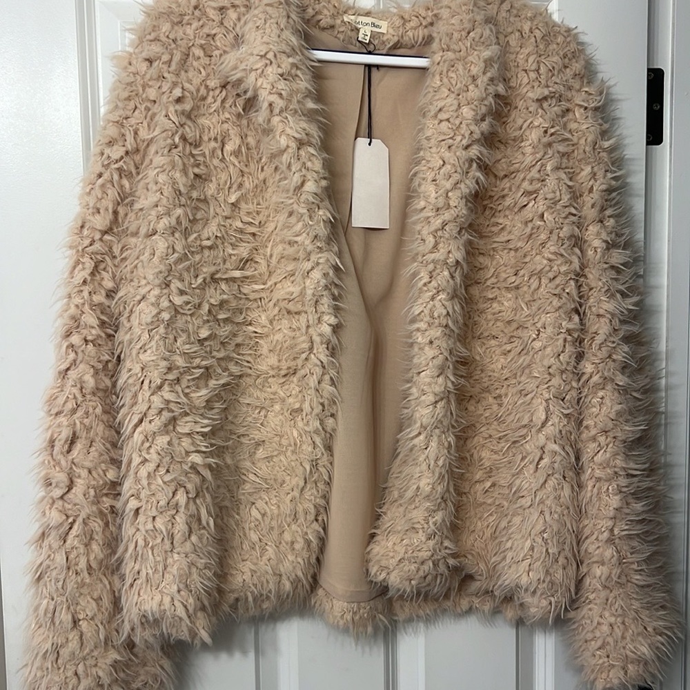 NWT Faux Fur OPen Jacket